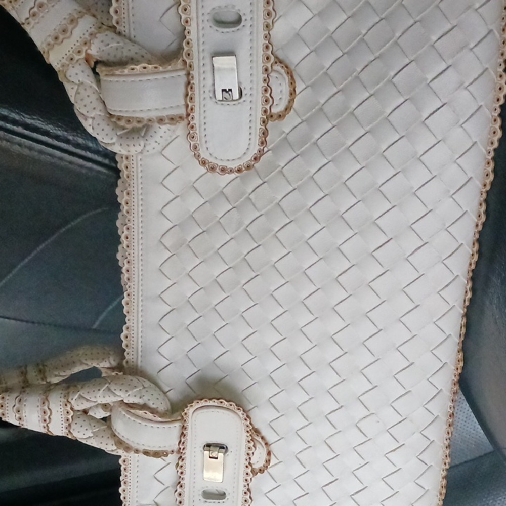 Women's handbag